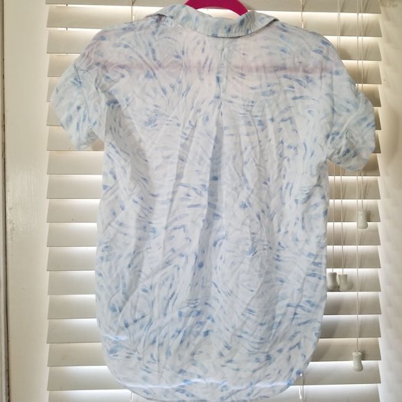 Jane and Delancey S blue and white casual collared button-down - Picture 3 of 3